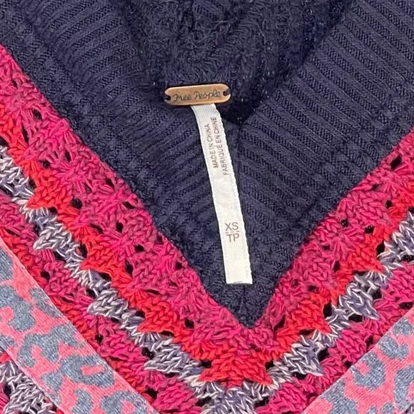 Free People V neck ribbed long sleeve. Size XS - Picture 3 of 5